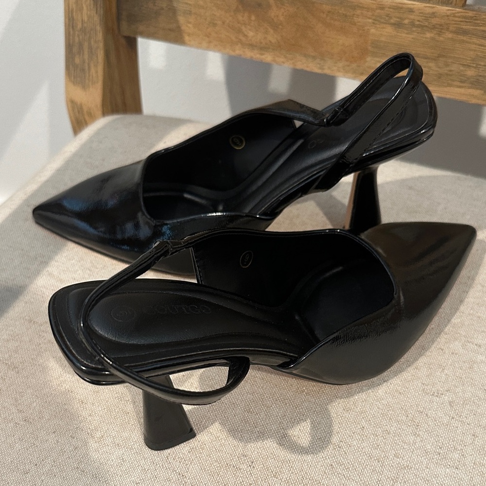 Chic Black Patent Slingback Heels - Picture 6 of 7